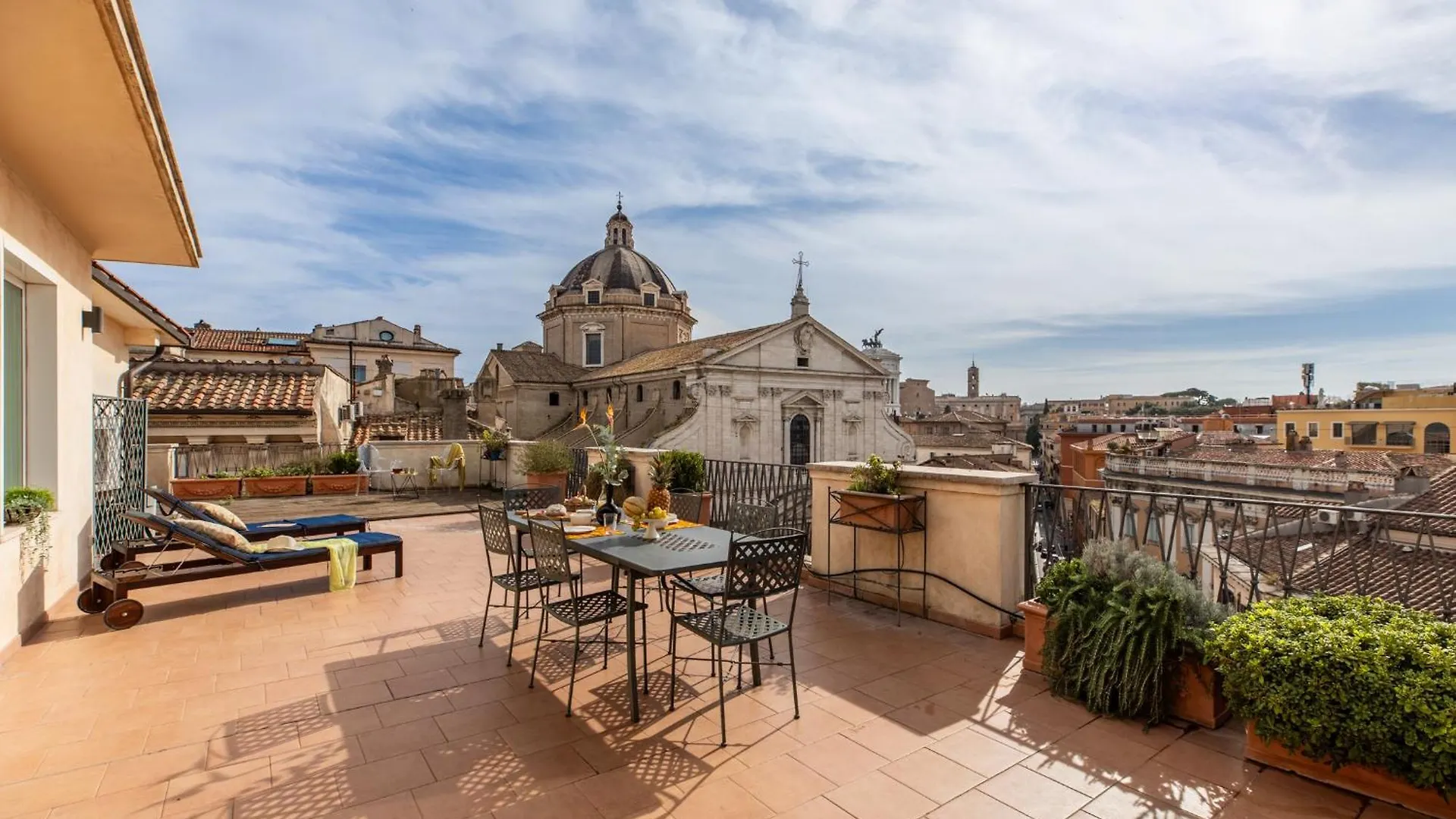 Penthouse Rome Capitol Apartman