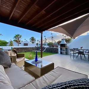 terracitas-3-hiru-coqueto-bungalow-con-ac-terraza-y.in-canary-islands.com/