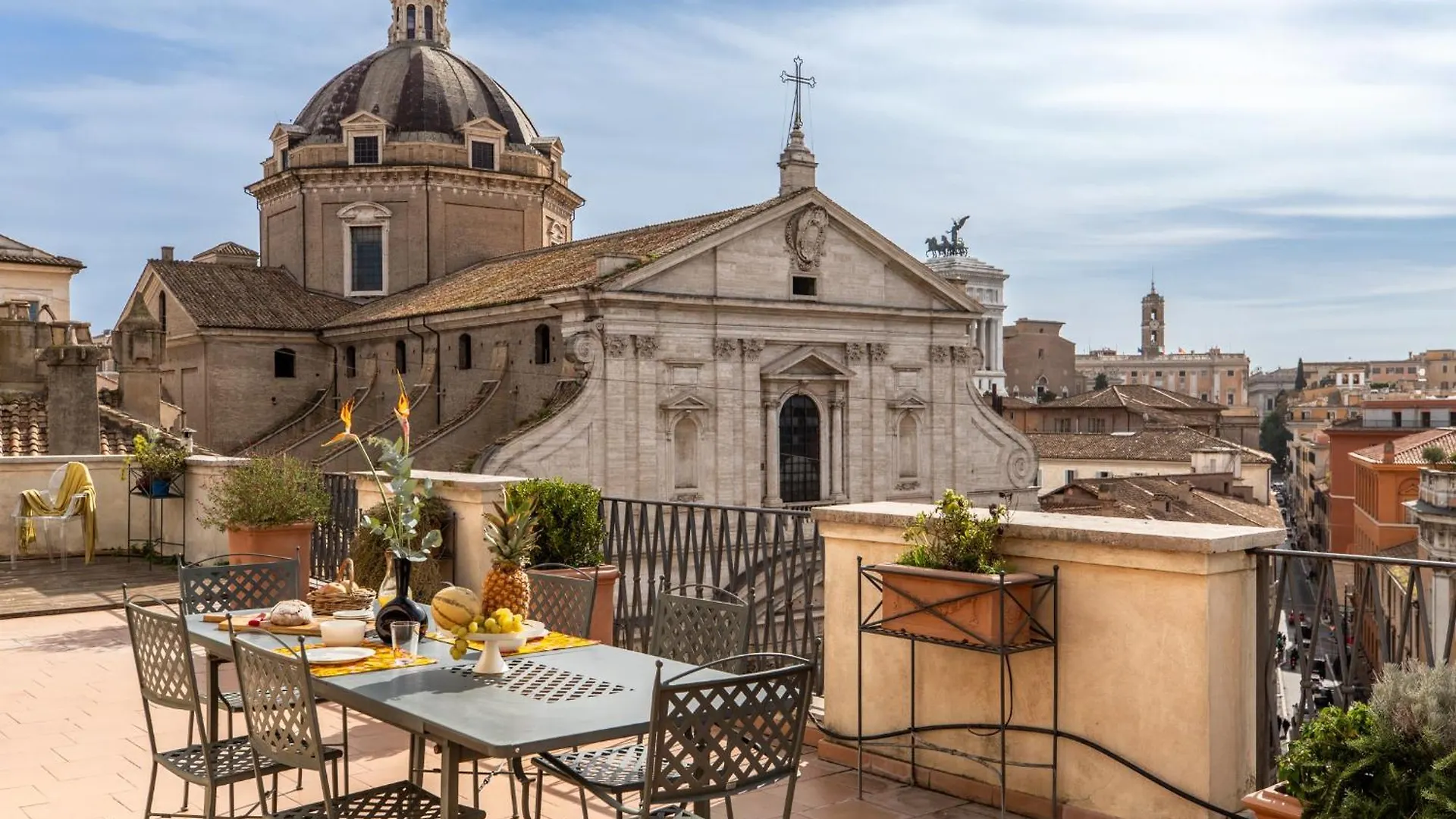 Penthouse Rome Capitol Apartment
