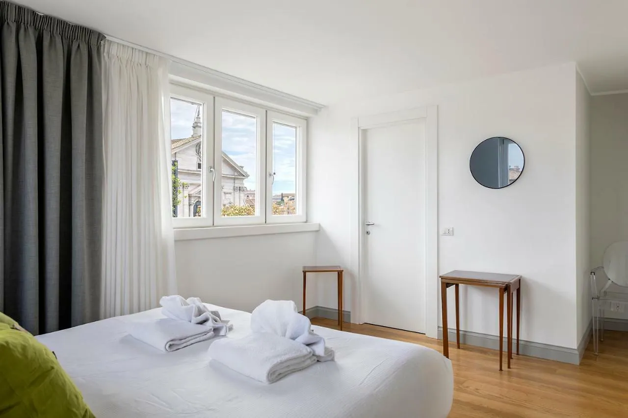 Penthouse Rome Capitol Apartment Italy