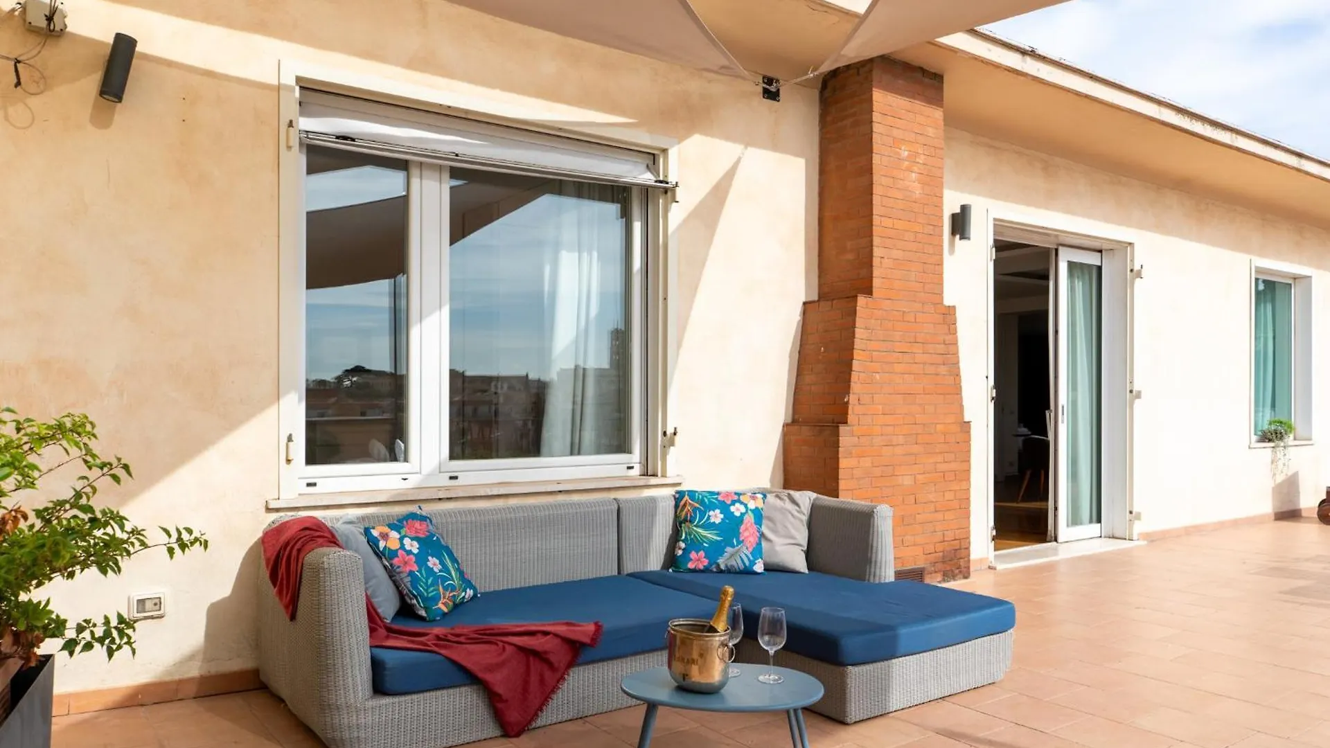 Penthouse Rome Capitol Apartment